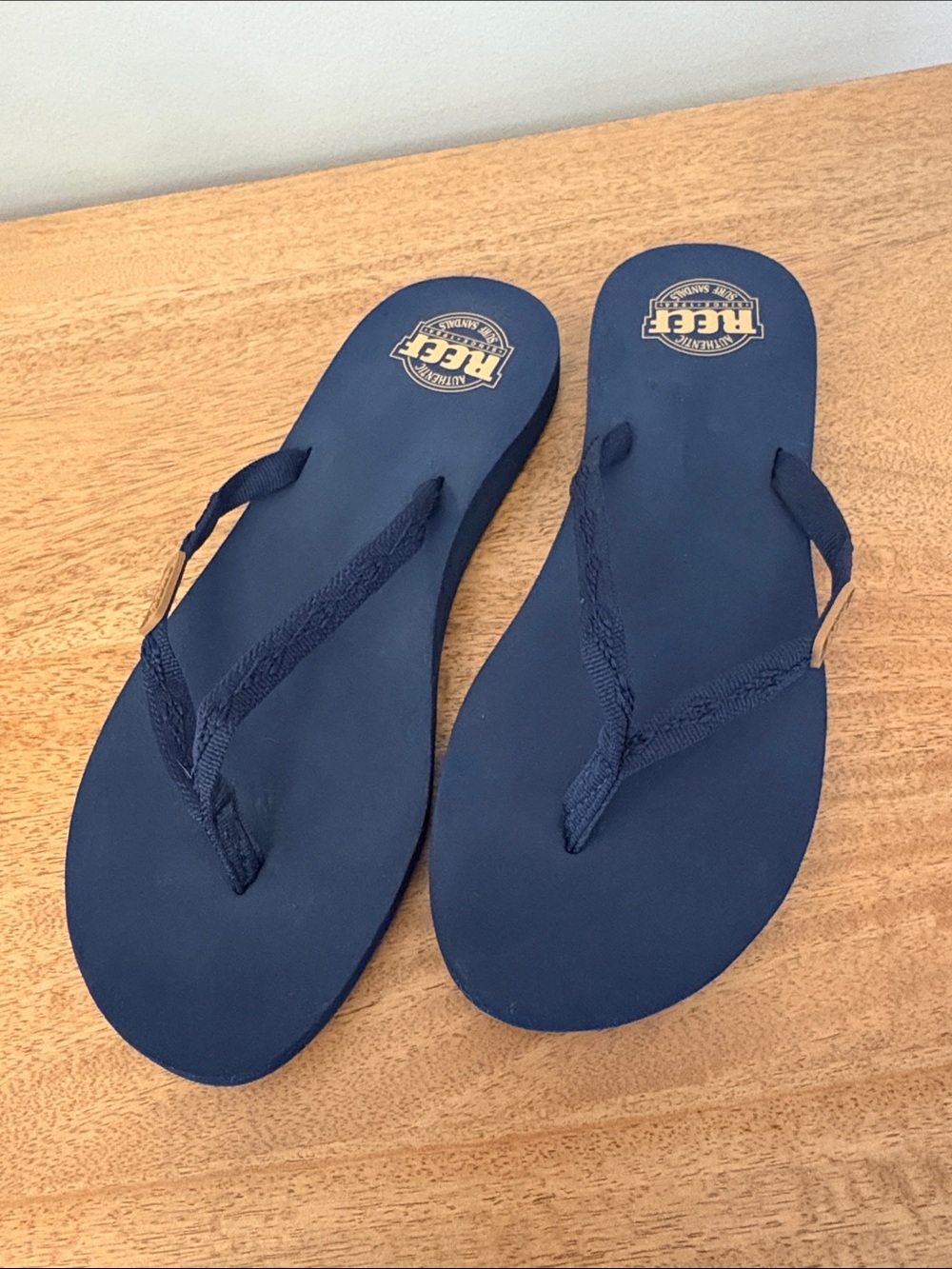 Reef Ginger Navy Braided-Strap Flip Flops size 11